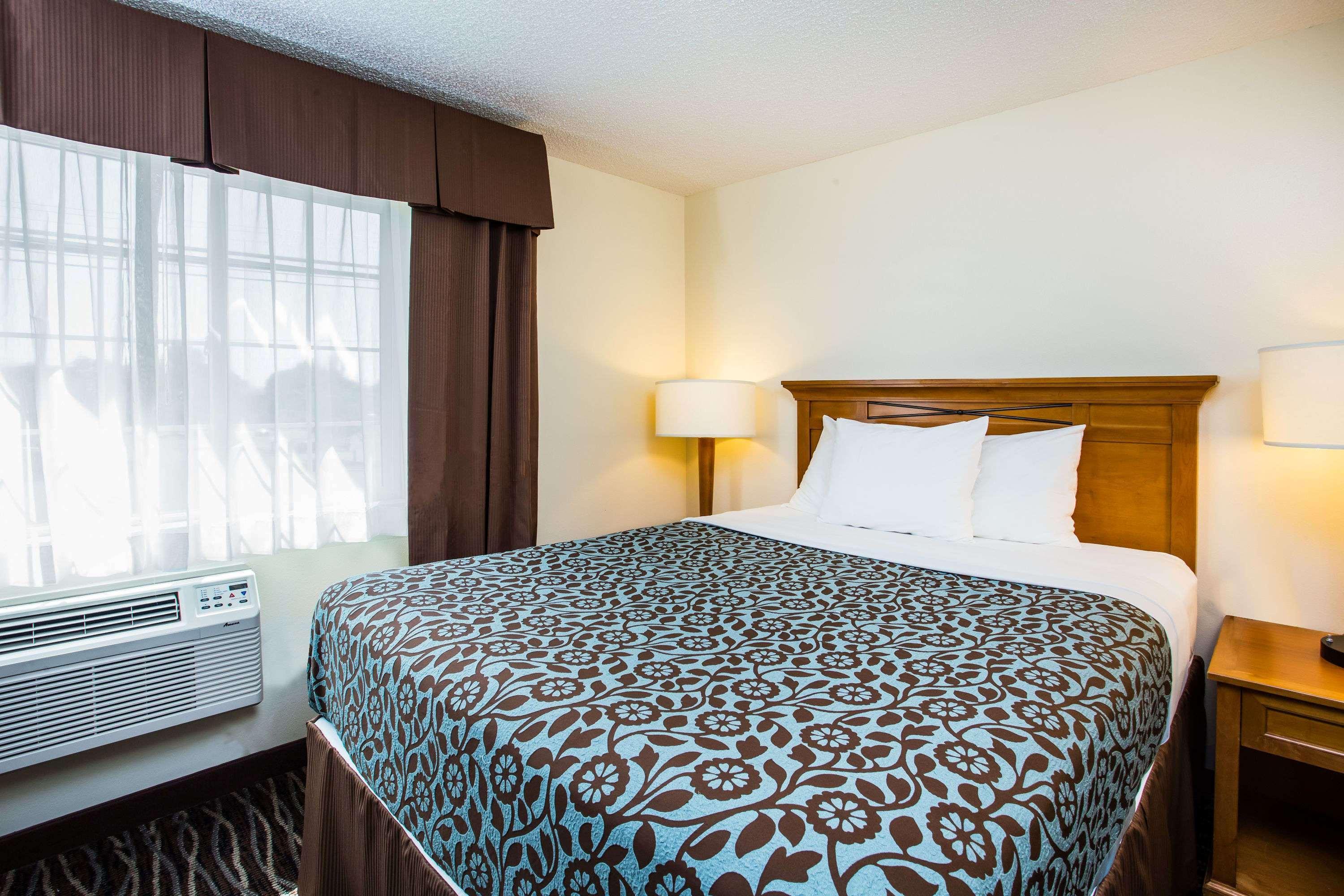 Days Inn By Wyndham Yakima Buitenkant foto