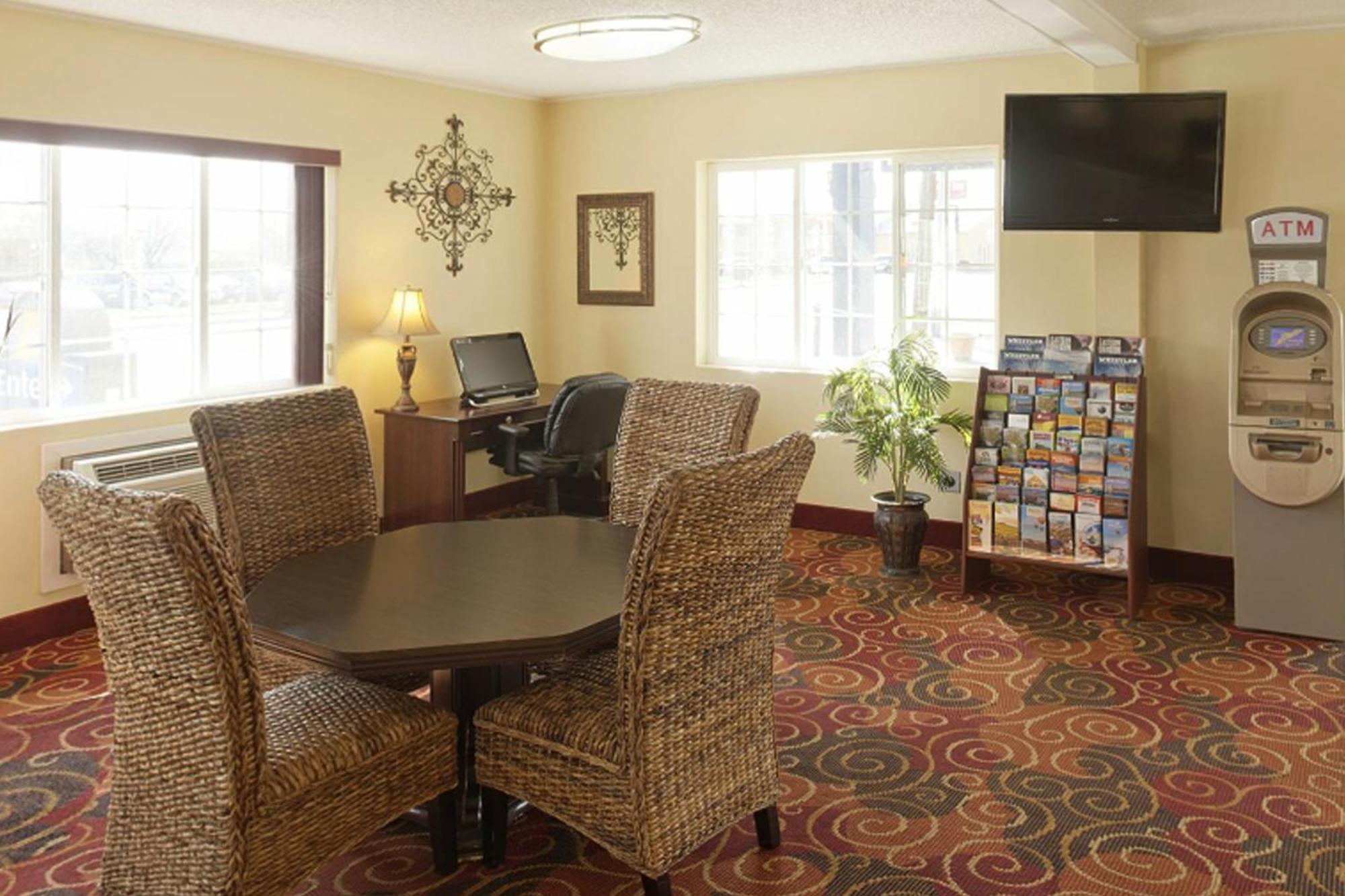 Days Inn By Wyndham Yakima Buitenkant foto