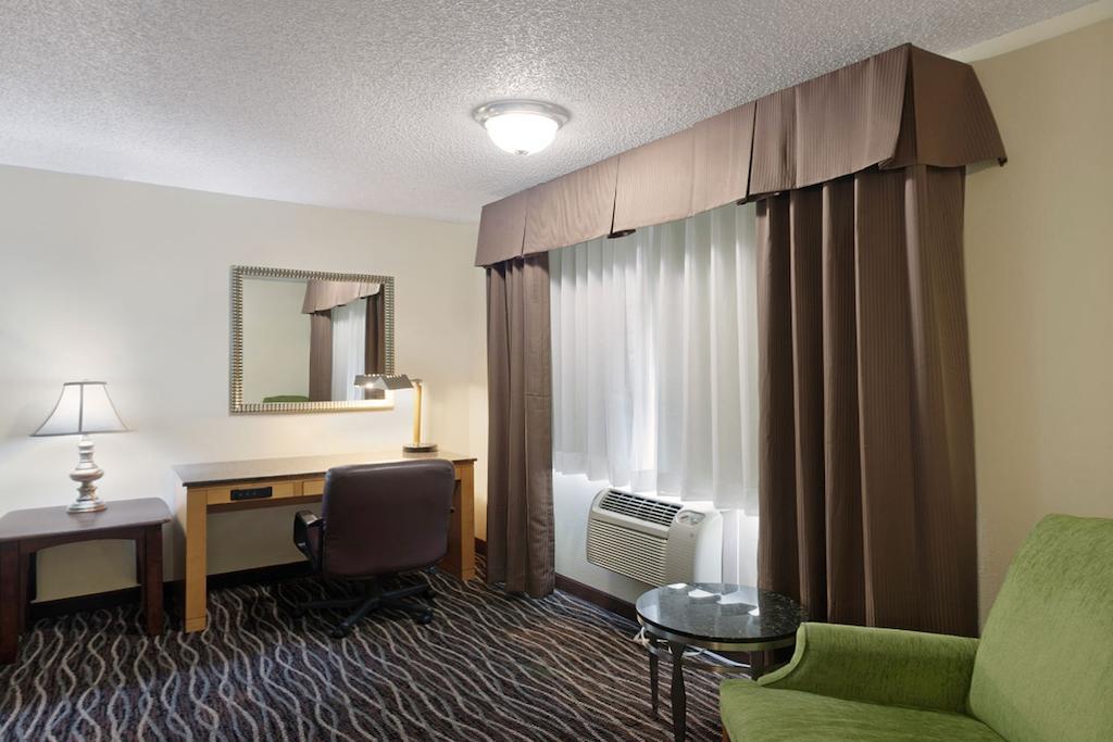 Days Inn By Wyndham Yakima Buitenkant foto