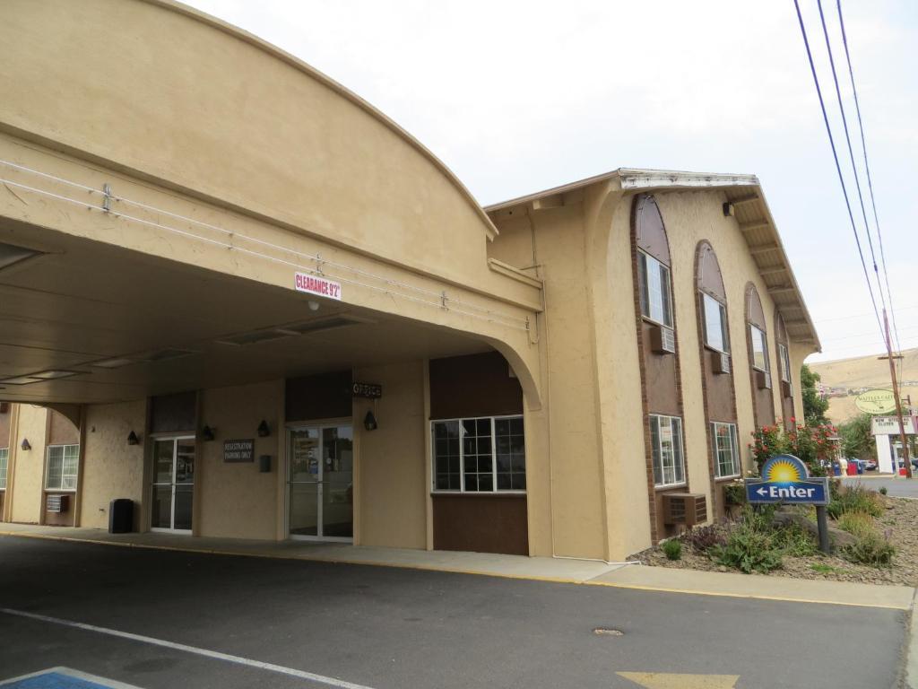 Days Inn By Wyndham Yakima Buitenkant foto